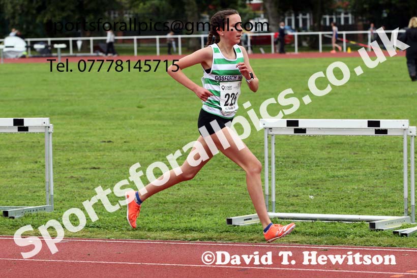 Women and Girls 3000 metres, 2021 North Eastern Track and Field Champs., Middesbrough. Photo: David T. Hewitson/Sports for All Pics